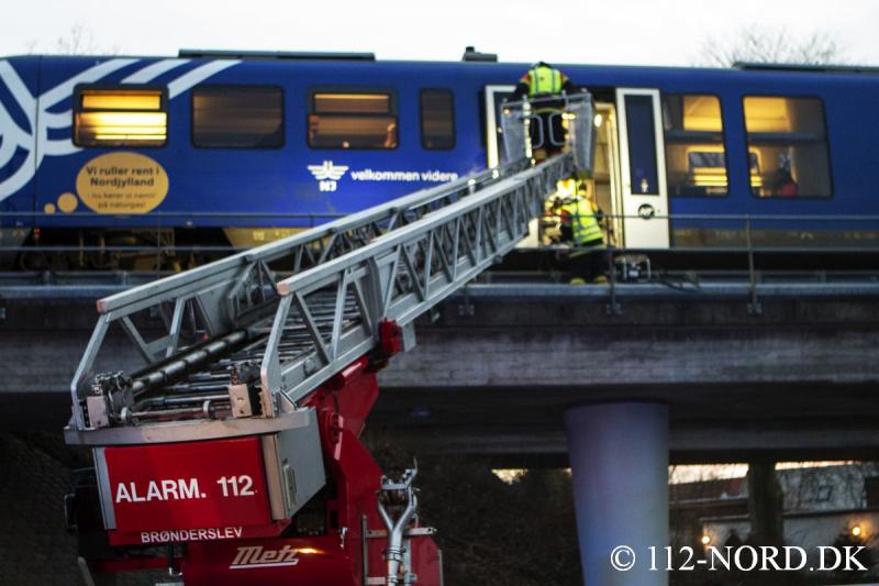 2003201937_t2.jpg